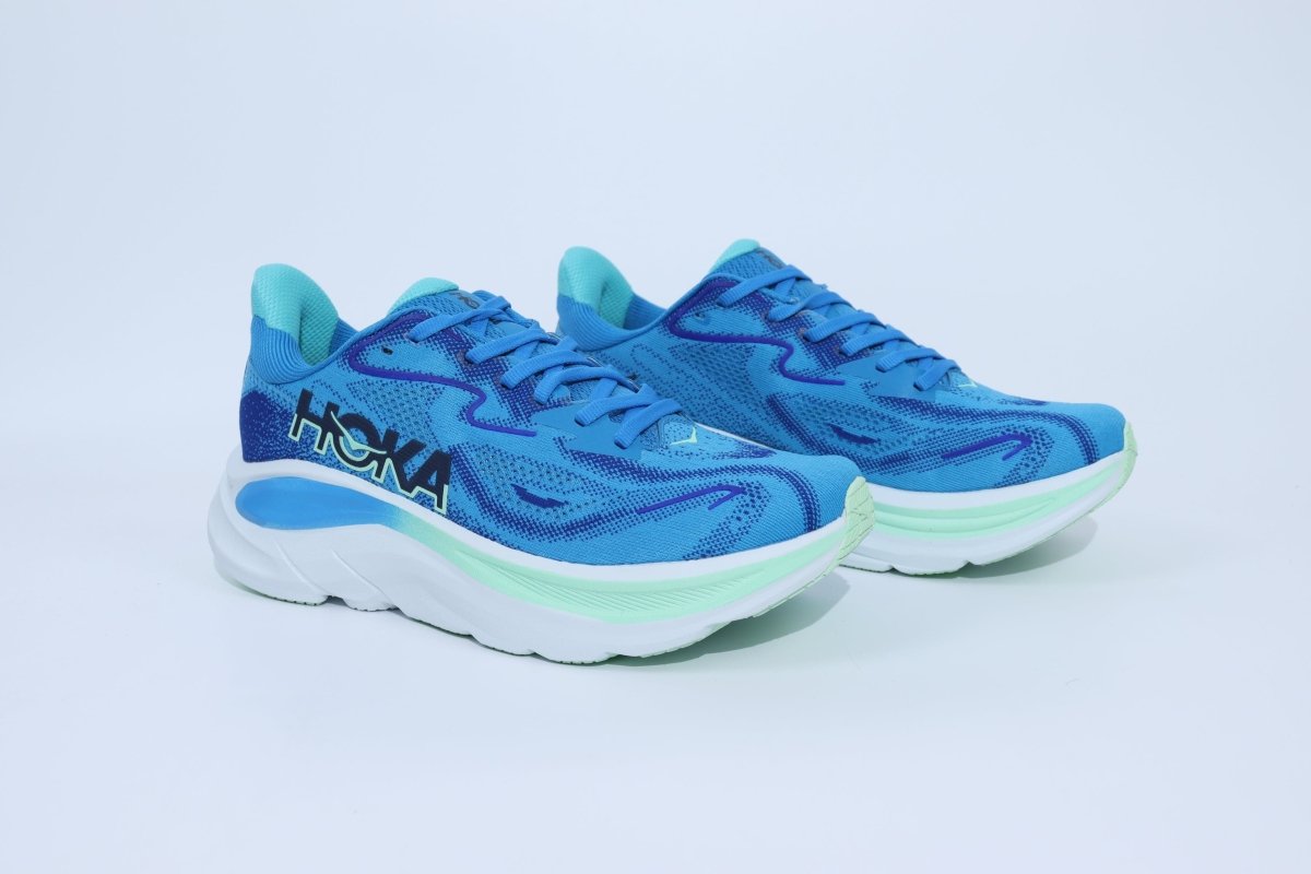 Clifton 10 - HK Unisex Sneakers - Blue - Essencials